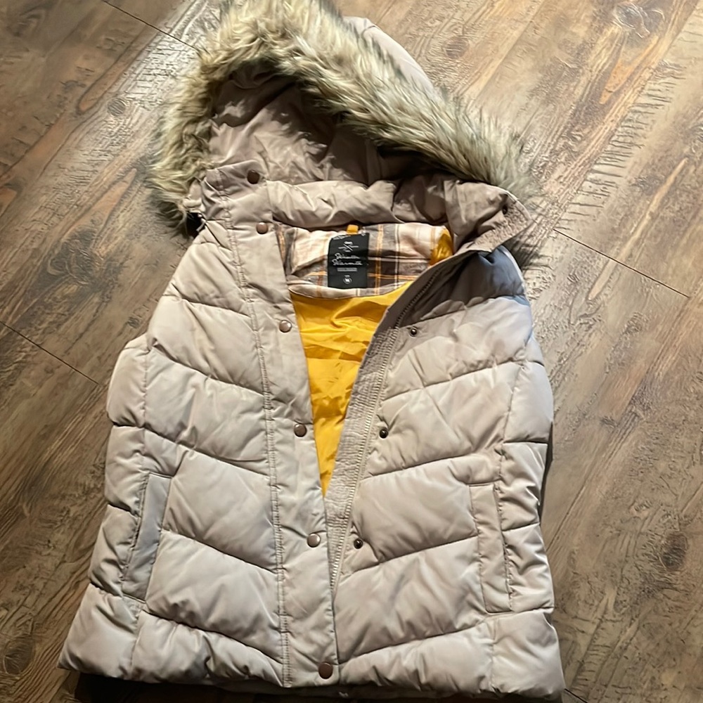 Gap puffer vest